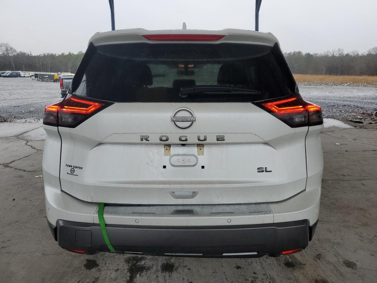 Фрагмент звіту CARFAX, Nissan Rogue 2024, VIN 5N1BT3CA6RC751679