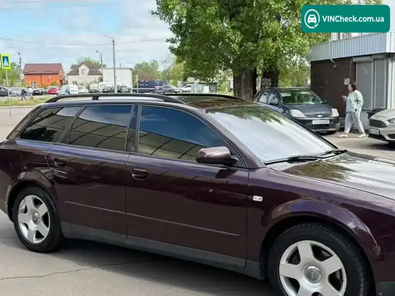 Audi A4 2002, фото з оголошення 2 з 17, VIN WAUZZZ8E83A117550