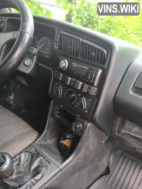 Volkswagen Passat 1993, фото з оголошення 2 з 9, VIN WVWZZZ31ZPE084505