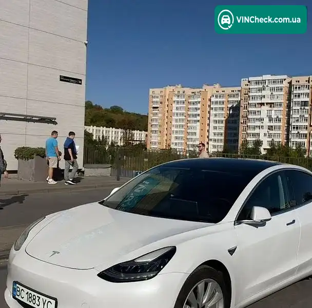 Tesla Model 3 2019, фото з оголошення 1 з 15, VIN 5YJ3E7EB8LF593839
