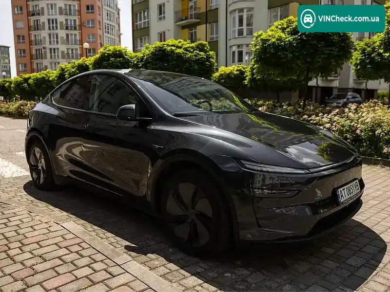 Tesla Model Y 2025, фото з оголошення 2 з 15, VIN 7SAYGDEE8TF340449