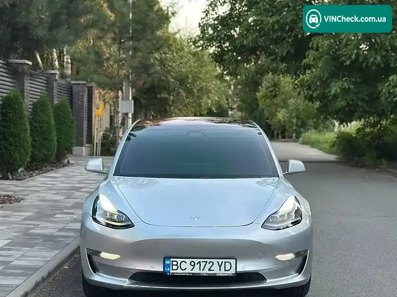 Tesla Model 3 2018, фото з оголошення 1 з 20, VIN 5YJ3E1EBXJF131017