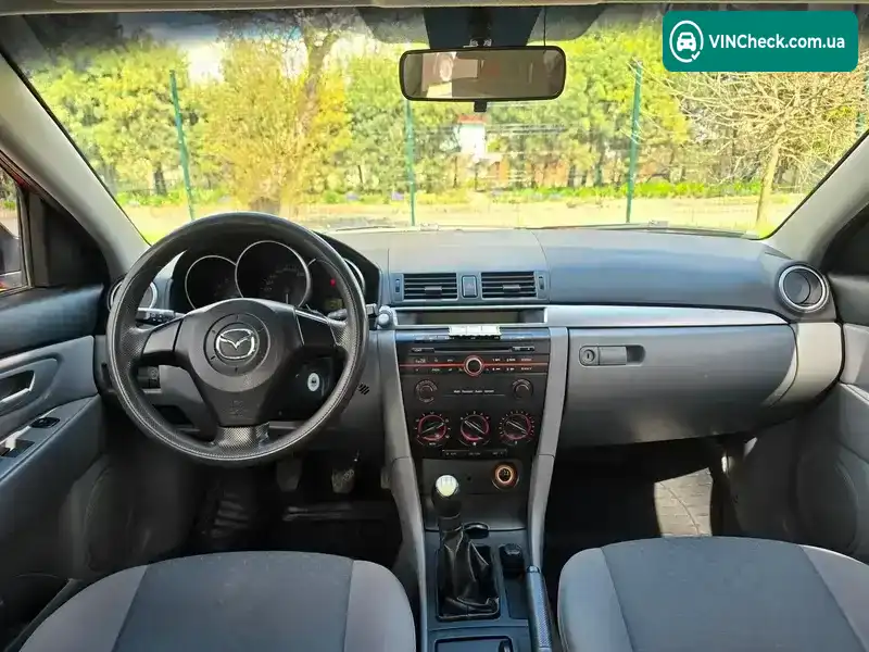 Mazda 3 2005, фото з оголошення 2 з 21, VIN JMZBK14Z261267445