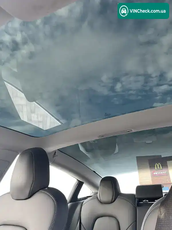 Tesla Model 3 2019, фото з оголошення 2 з 20, VIN 5YJ3E1EA4KF326510