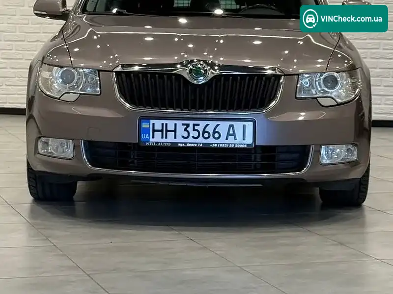 Skoda Superb 2012, фото з оголошення 2 з 20, VIN TMBJB93T8C9073996