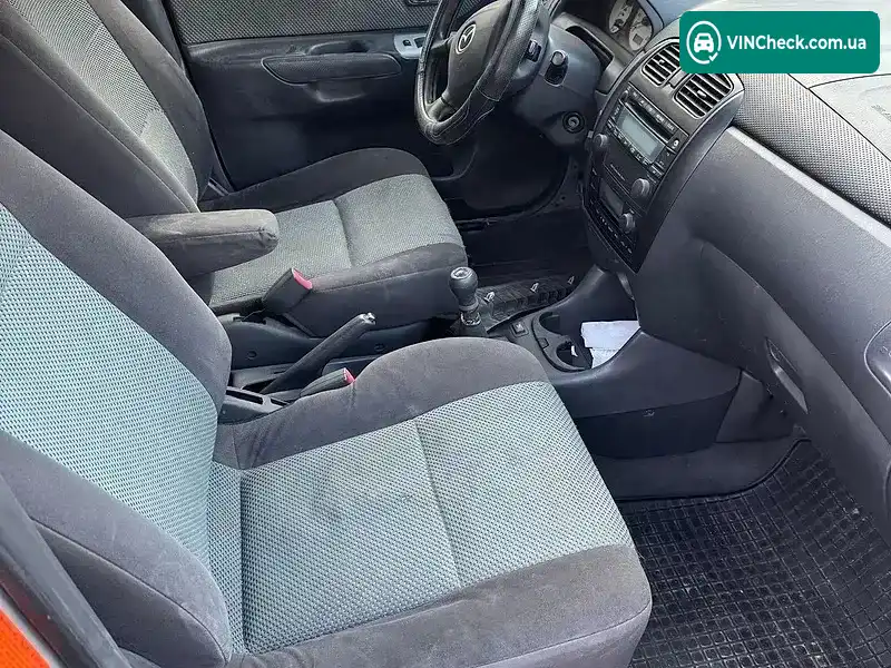 Mazda Premacy 2004, фото з оголошення 2 з 10, VIN JMZCP19S251366808