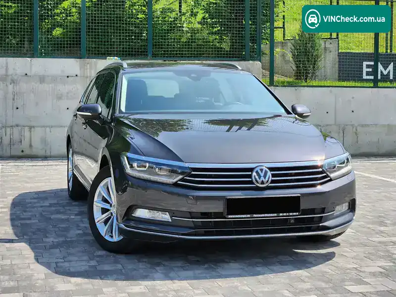 Volkswagen Passat 2019, фото з оголошення 2 з 19, VIN WVWZZZ3CZKE088937