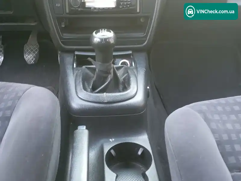 Volkswagen Passat 2001, фото з оголошення 1 з 8, VIN WVWZZZ3BZ1E223154