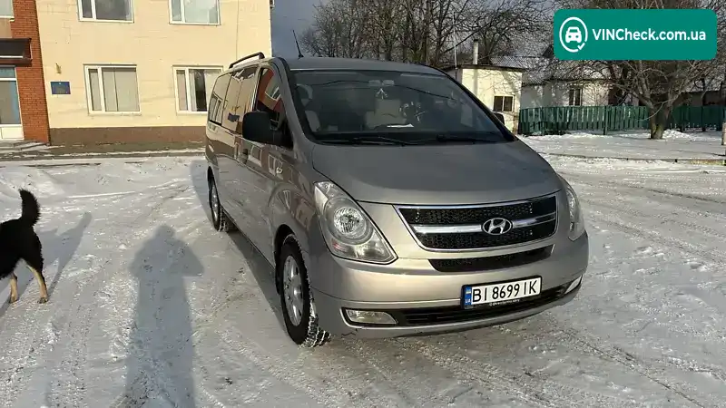 Hyundai H-1 2012, фото з оголошення 2 з 21, VIN KMHWH81KBCU468969