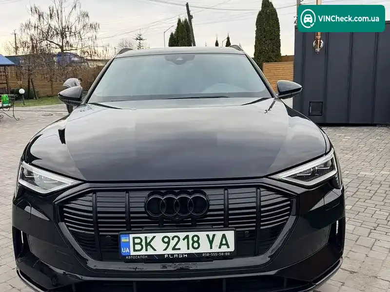Audi e-tron 2022, фото з оголошення 1 з 20, VIN WA1LAAGEXNB008632