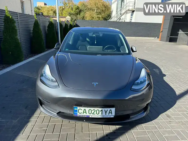 Tesla Model 3 2019, фото з оголошення 1 з 13, VIN 5YJ3E1EB6KF191832