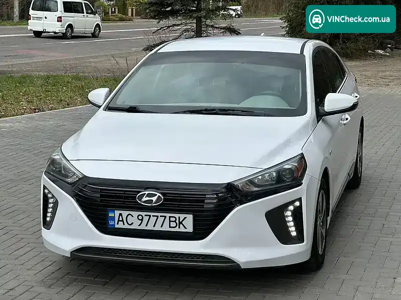 Hyundai Ioniq 2018, фото з оголошення 2 з 20, VIN KMHC75LC7JU103322