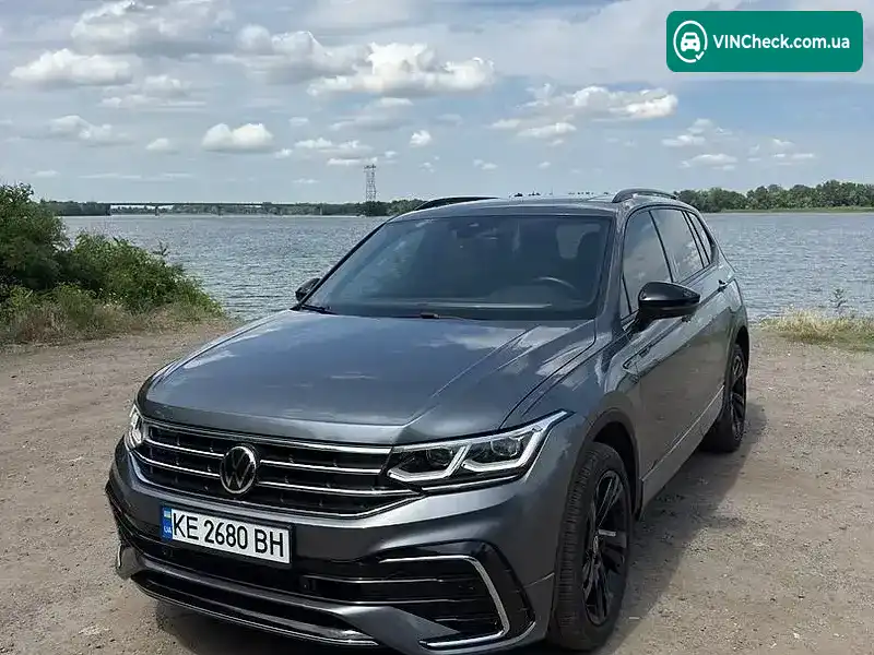 Volkswagen Tiguan 2023, фото з оголошення 1 з 20, VIN 3VVCB7AX7RM010774