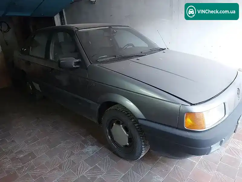 Volkswagen Passat 1990, фото з оголошення 1 з 15, VIN WVWZZZ31ZLE112176