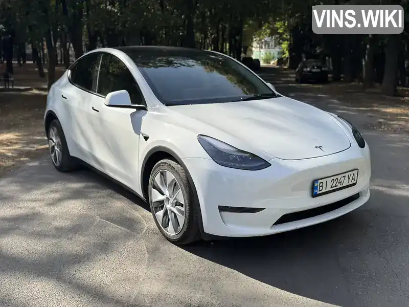 Tesla Model Y 2023, фото з оголошення 2 з 21, VIN 7SAYGDEE4PA102648