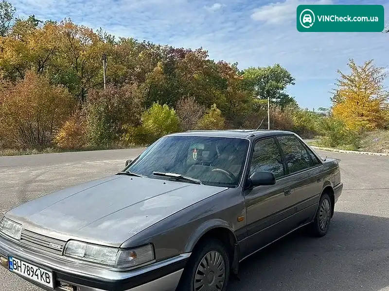 Mazda 626 1992, фото з оголошення 1 з 5, VIN JMZGD12D201642495