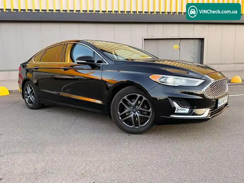 Ford Fusion 2020, фото з оголошення 2 з 20, VIN 3FA6P0RU1LR182250
