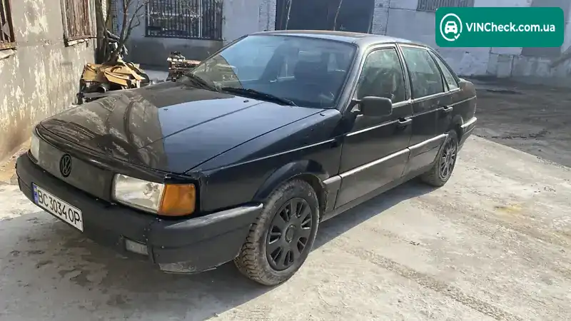 Volkswagen Passat 1990, фото з оголошення 1 з 11, VIN WVWZZZ31ZLE174421