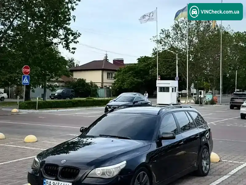 BMW 5 Series 2004, фото з оголошення 1 з 19, VIN WBANJ51070B424162