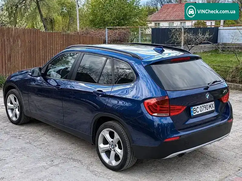 BMW X1 2010, фото з оголошення 2 з 16, VIN WBAVP310X0VN11829
