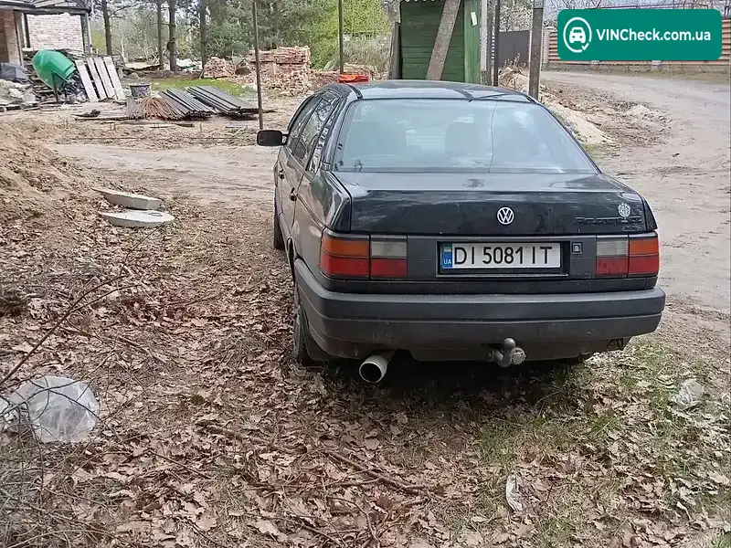 Volkswagen Passat 1989, фото з оголошення 2 з 3, VIN WVWZZZ31ZKB044954