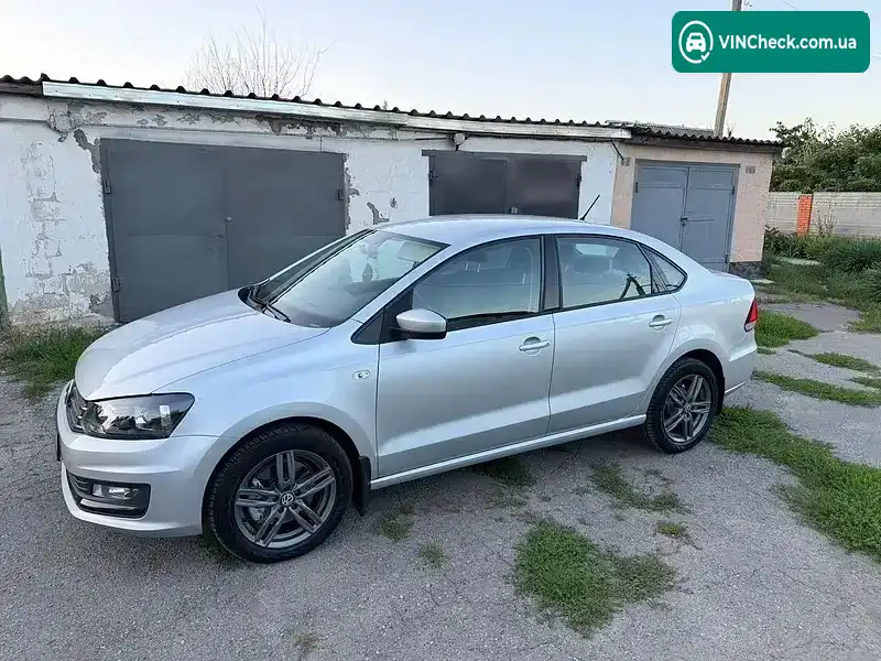 Volkswagen Polo 2019, фото з оголошення 2 з 20, VIN XW8ZZZ61ZKG063396