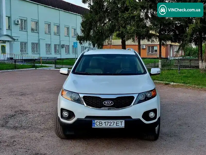 Kia Sorento 2012, фото з оголошення 2 з 19, VIN 5XYKUCA6XDG347028