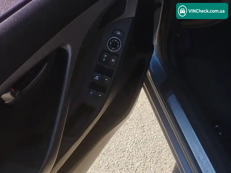 Hyundai Avante 2015, фото з оголошення 2 з 13, VIN KMHDG41LBGU639015