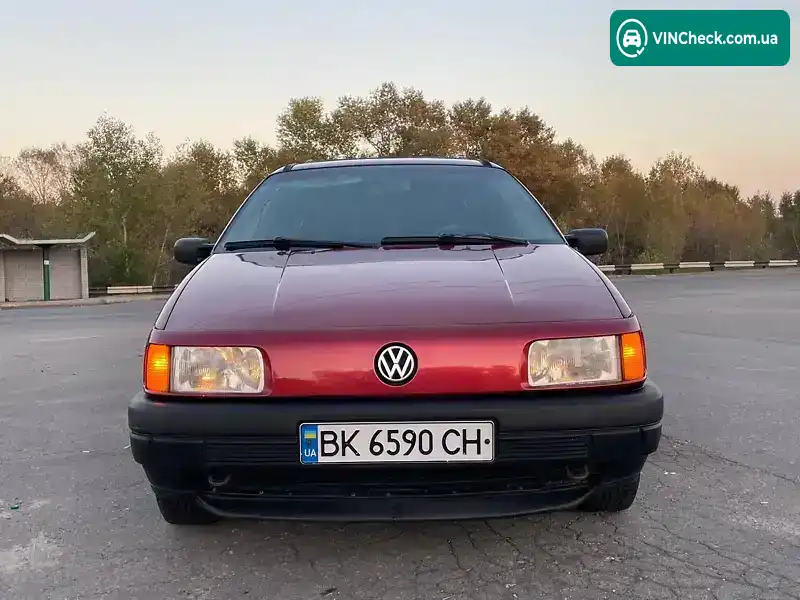 Volkswagen Passat 1988, фото з оголошення 2 з 20, VIN WVWZZZ31ZJE040352