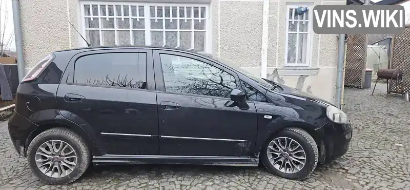 Fiat Punto 2011, фото з оголошення 2 з 9, VIN ZFA19900000758877