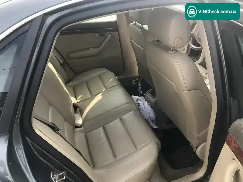 Audi A4 2002, фото з оголошення 2 з 8, VIN WAUZZZ8E22A197992