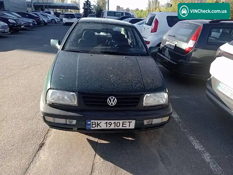 Volkswagen Vento 1997, фото з оголошення 2 з 4, VIN WVWZZZ1HZVW171479