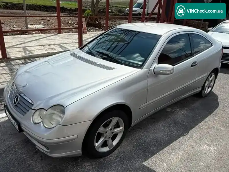 Mercedes-Benz C-Class 2002, фото з оголошення 2 з 8, VIN WDB2037351A381785