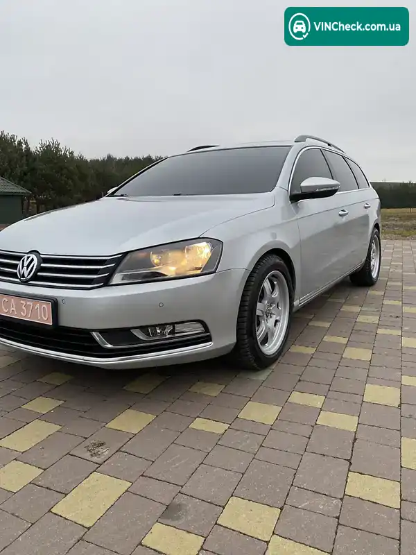 Volkswagen Passat 2012, фото з оголошення 2 з 20, VIN WVWZZZ3CZDE001197