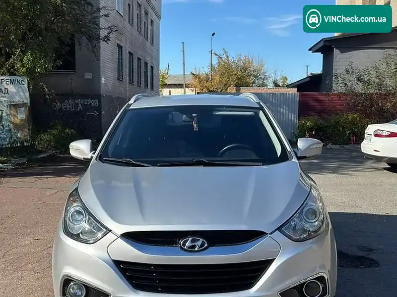 Hyundai ix35 2010, фото з оголошення 2 з 17, VIN U5YZT81BABL053098