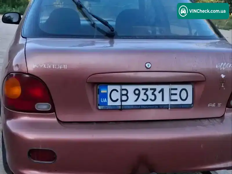 Hyundai Lantra 1995, фото з оголошення 2 з 12, VIN KMHVA31LPSU018885