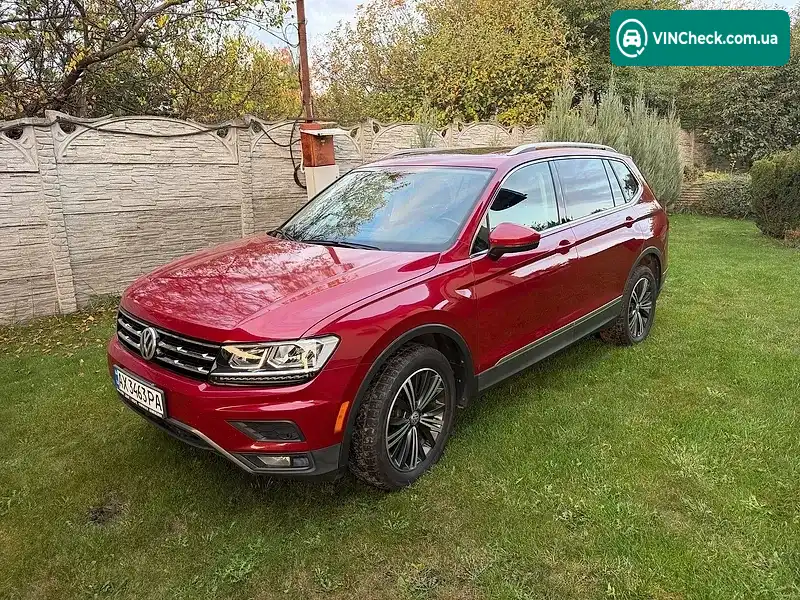 Volkswagen Tiguan 2017, фото з оголошення 1 з 12, VIN 3VV2B7AX5JM009378