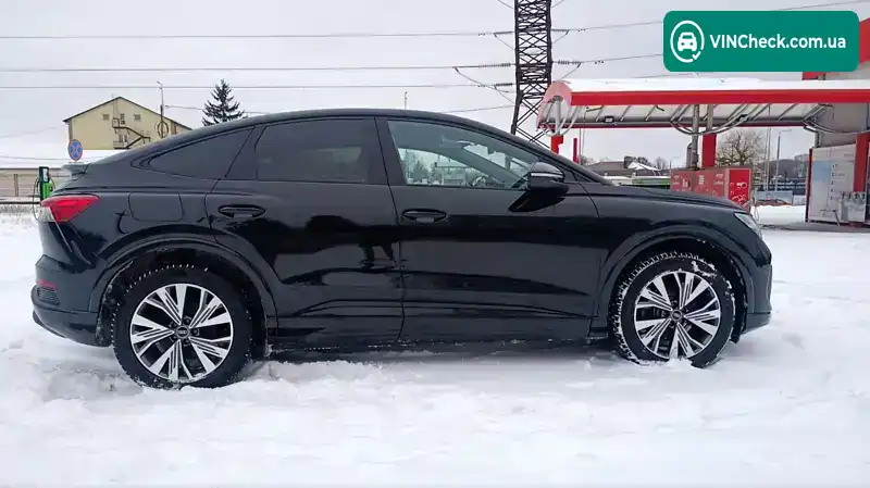 Audi Q4 e-tron 2022, фото з оголошення 1 з 21, VIN WAUZZZFZ8NP050826