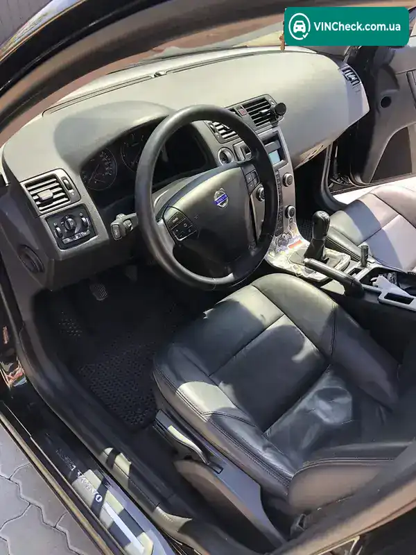 Volvo V50 2007, фото з оголошення 2 з 20, VIN YV1MW755182406928