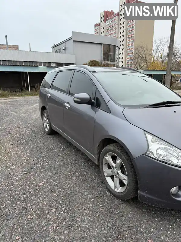 Mitsubishi Grandis 2008, фото з оголошення 2 з 13, VIN JMBLRNA4W8Z004003