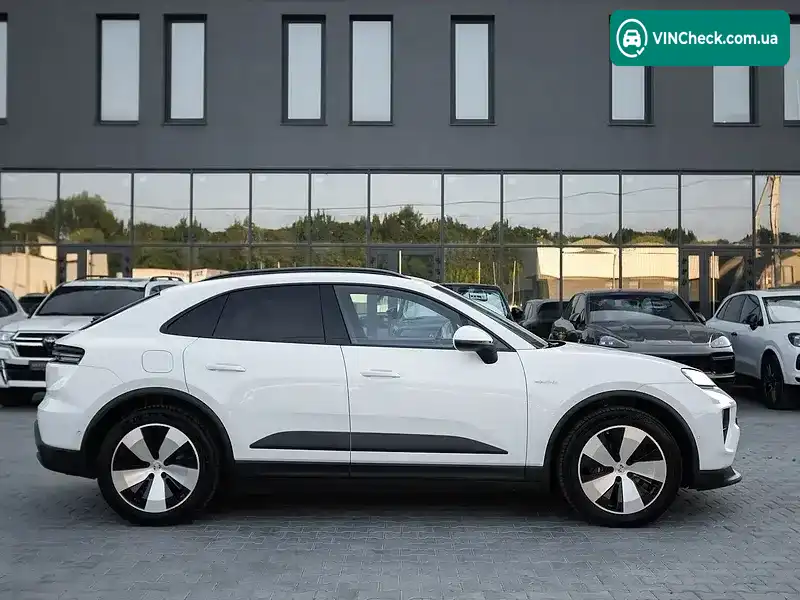 Porsche Macan 2024, фото з оголошення 2 з 20, VIN WP1ZZZXA9RL007018