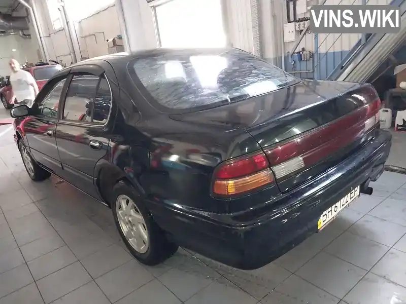 Nissan Maxima 1995, фото з оголошення 1 з 11, VIN JN1CAUA32U0010659