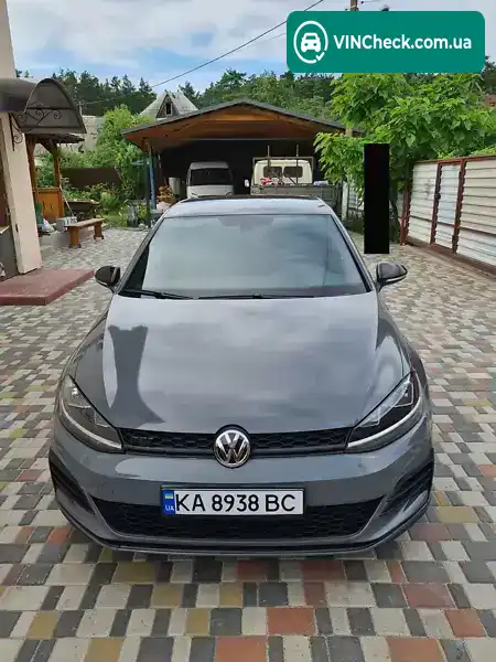 Volkswagen Golf 2019, фото з оголошення 2 з 20, VIN 3VW6T7AU1KM018838