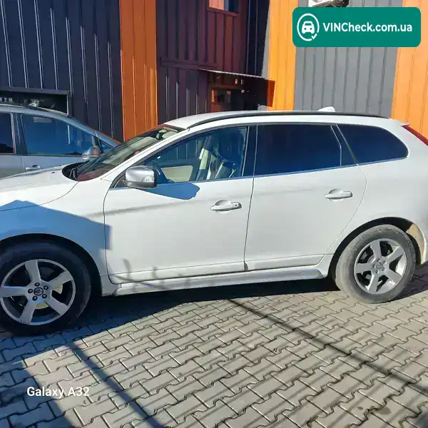 Volvo XC60 2010, фото з оголошення 1 з 15, VIN YU1DZ7046A2114414