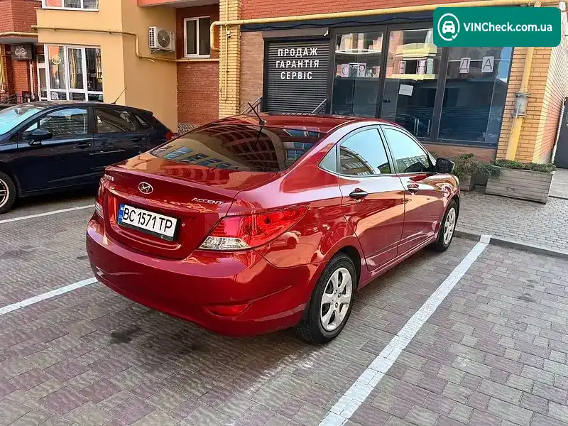Hyundai Accent 2013, фото з оголошення 2 з 11, VIN Z94CT41CBDR231641
