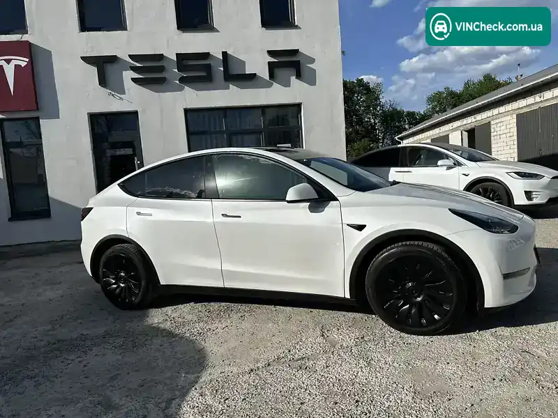 Tesla Model Y 2021, фото з оголошення 2 з 20, VIN 5YJYGAEE7MF180951