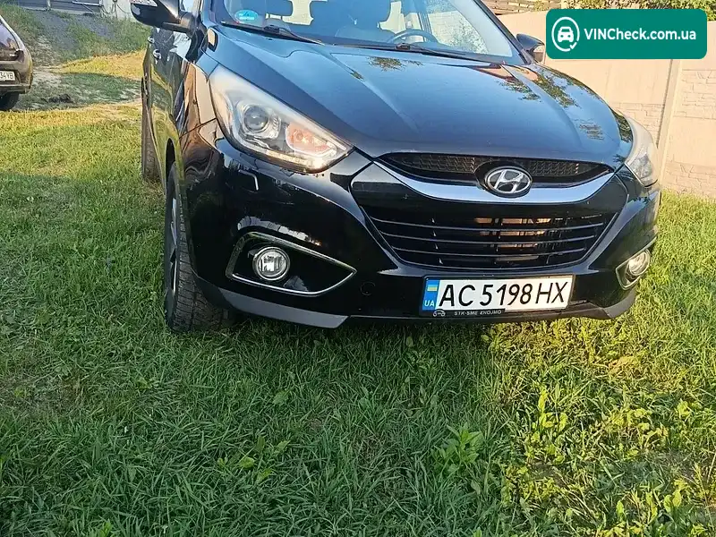 Hyundai ix35 2013, фото з оголошення 2 з 20, VIN TMAJU81VCEJ536605