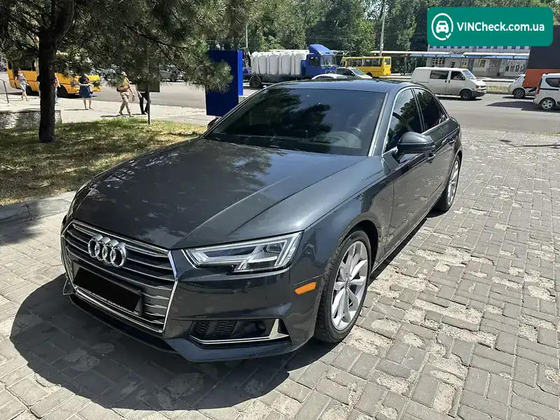 Audi A4 2018, фото з оголошення 2 з 20, VIN WAUJMAF41KA020406
