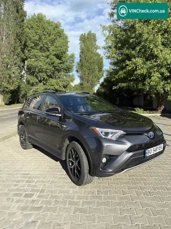 Toyota RAV4 2017, фото з оголошення 1 з 9, VIN JTMJJREV8JD175410