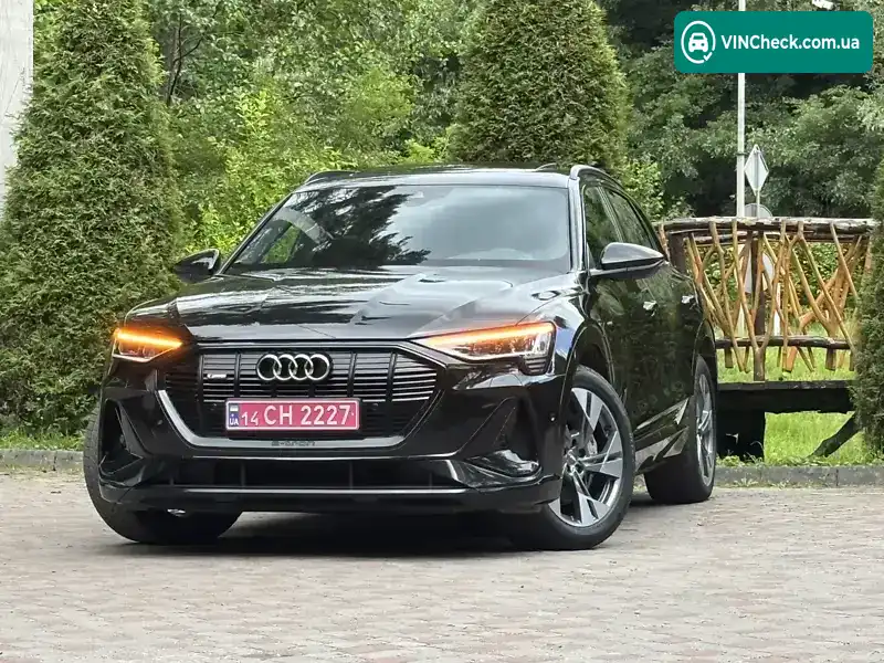 Audi e-tron 2020, фото з оголошення 2 з 20, VIN WAUZZZGE2LB010800